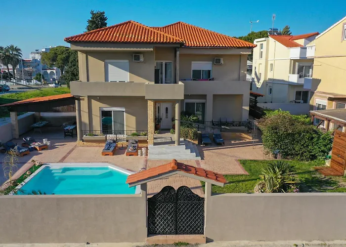 Eva\'S Garden House
